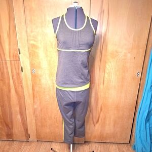 Sports Solutions by Soma, Medium Grey & Yellow Trimmed Set, Medium,RN#79984